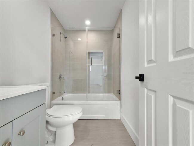 Building Photo - 941 Kathy St