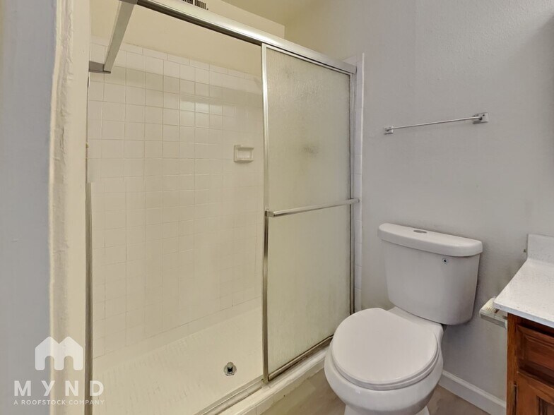 Building Photo - 7239 W Ironwood Dr