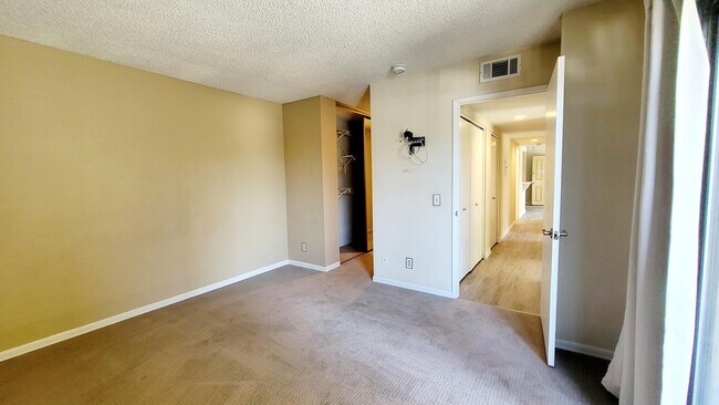 Building Photo - 31200 Landau Blvd