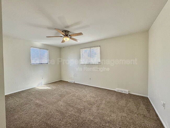 Building Photo - 5728 S Kenton St