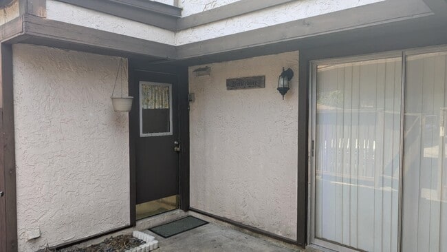 Primary Photo - 503 Westwood Dr