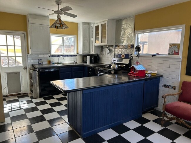 Building Photo - 2038 Kiva Rd