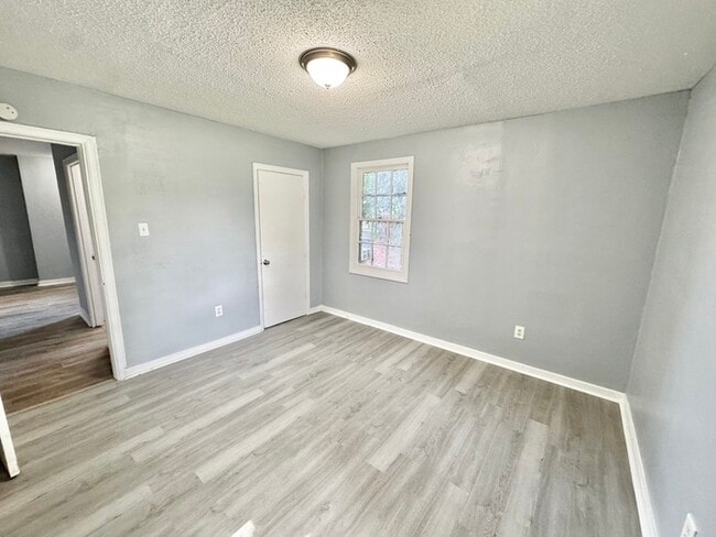Building Photo - 1294 N McNeil St