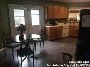 Building Photo - 4907 Port Kenton
