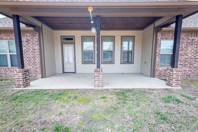 Building Photo - 3708 Old Omen Rd