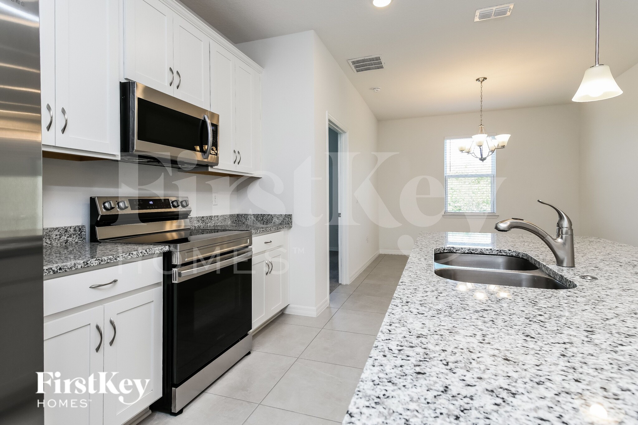 Building Photo - 1224 Spokane Pt