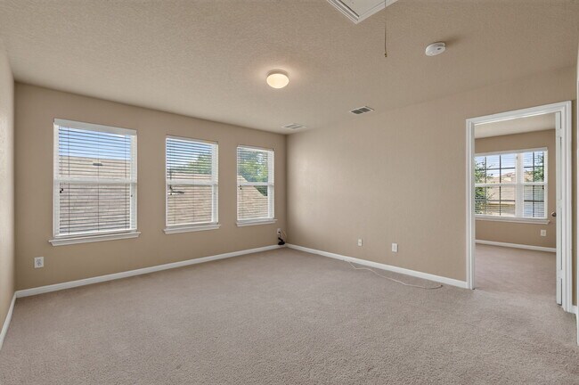 Building Photo - 7230 Willow Rain