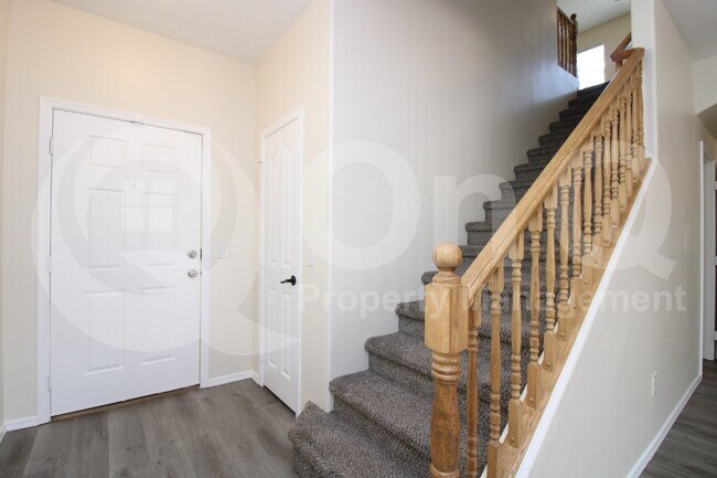 Building Photo - 4256 E Baylor Ln