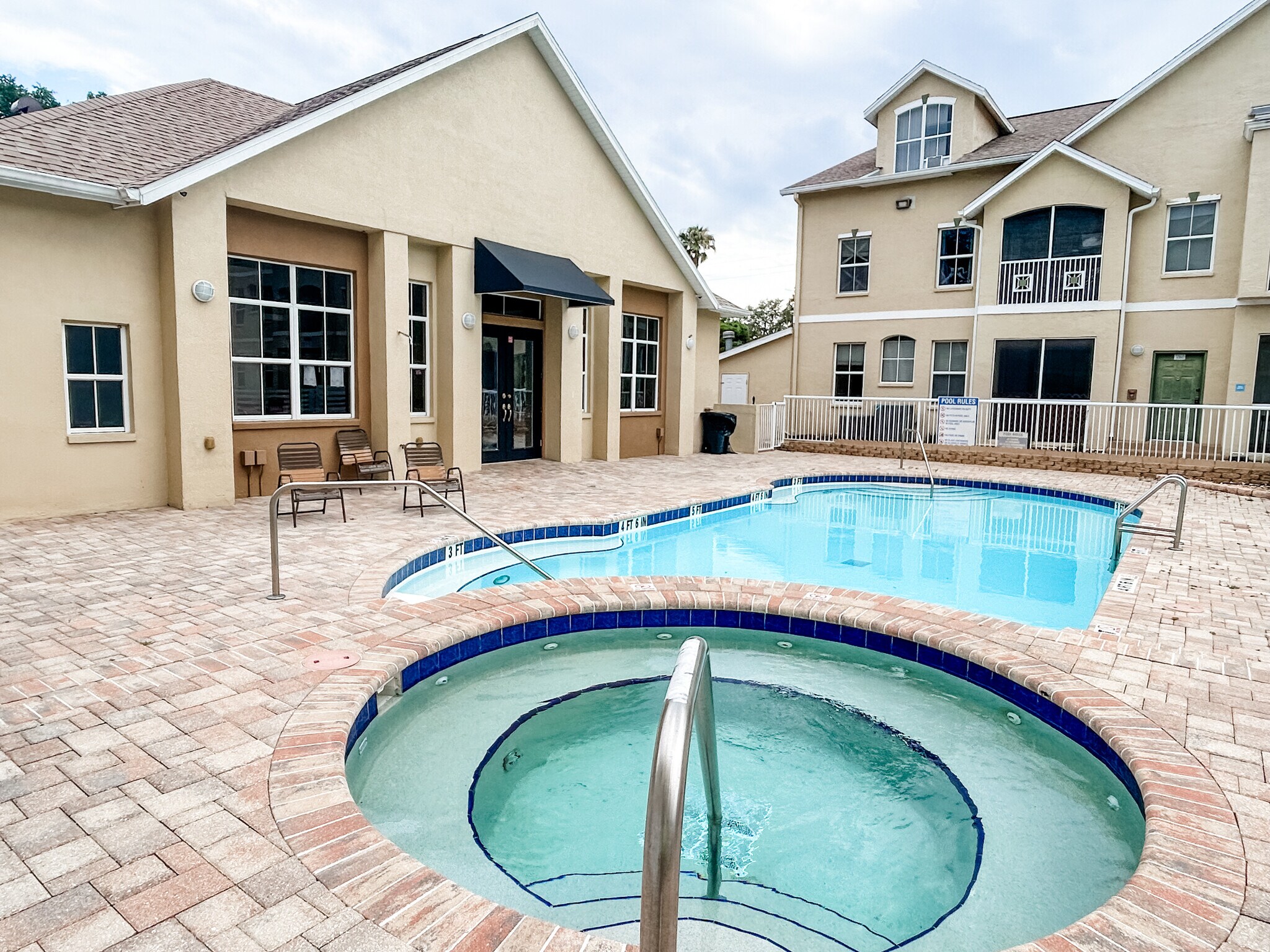 Building Photo - 5035 Sunridge Palms Dr