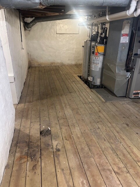 Building Photo - 915 Merrill St