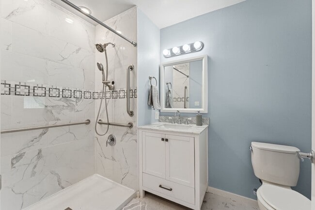 Building Photo - Mid-Century Gregory Heights 4 bedroom 2.25...