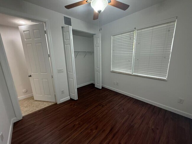 Building Photo - 8297 NW 128th Ln