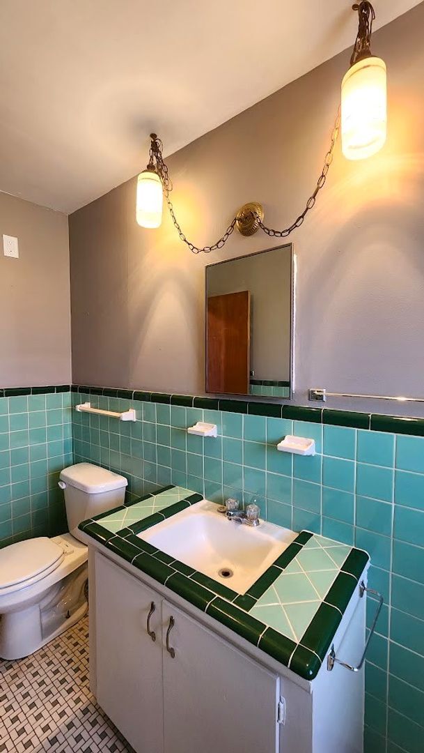 Building Photo - Darling 3 Bed 1.5 Bath 1 Car Garage in the Country Estates Addn Midwest City