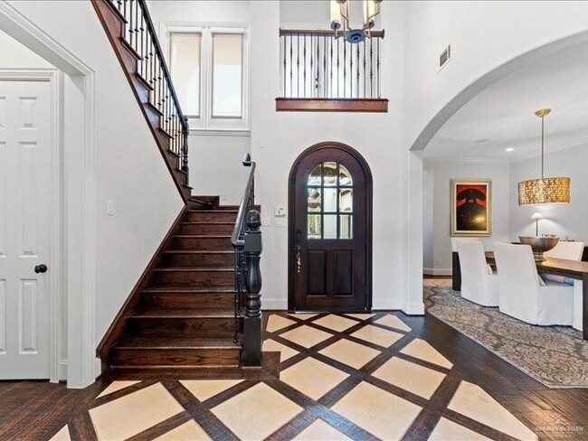 Building Photo - 45 Ivy Castle Ct