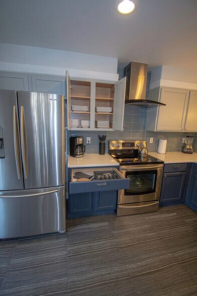 Building Photo - 5560 Kalispell St