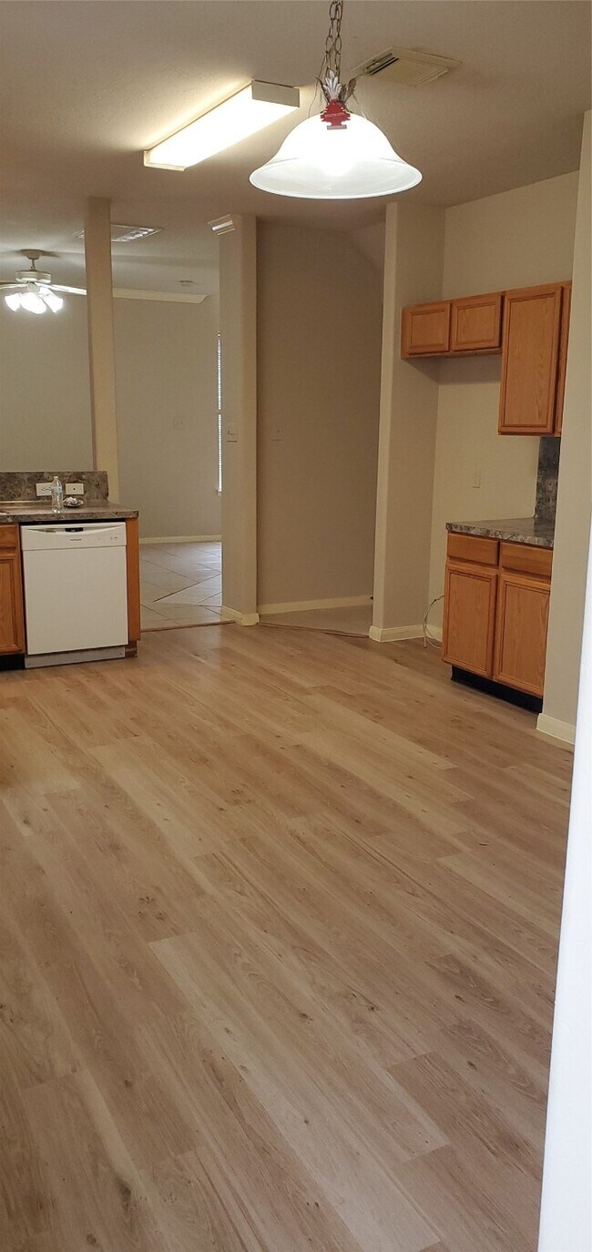 Building Photo - 16331 Woma Ct