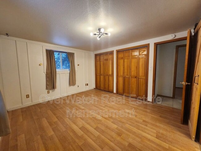 Building Photo - 10322 Chain of Rock St