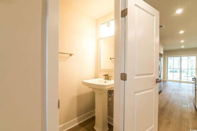 Building Photo - 2382 Elowen Ln