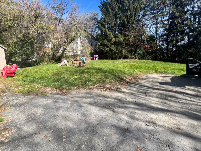 Building Photo - 12 Milne St