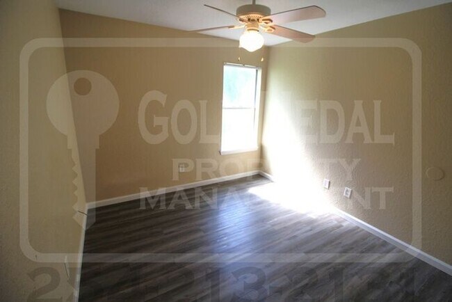 Building Photo - 3410 Cantabrian Dr