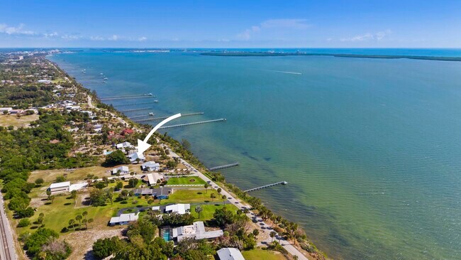 Building Photo - 4003 S Indian River Dr