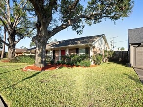 Building Photo - 9403 Timberside Dr