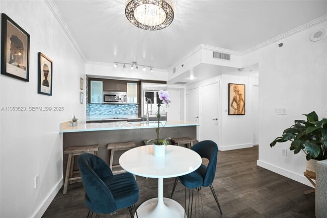 Building Photo - 55 SE 6th St