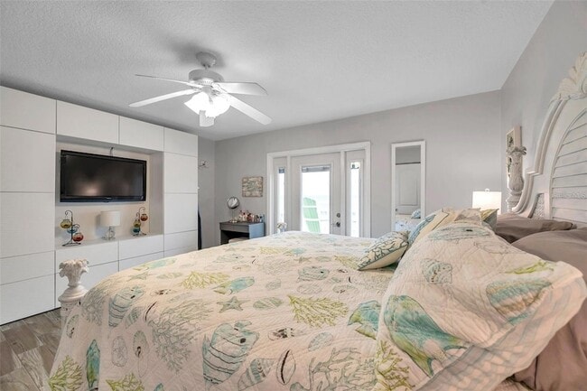 Building Photo - 5258 Beach Dr SE