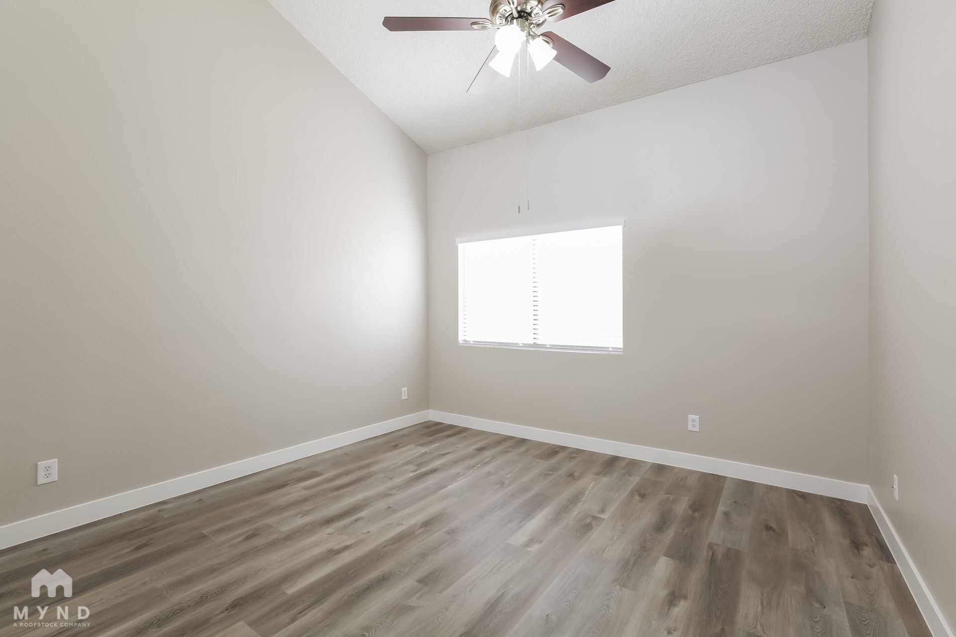 Building Photo - 317 Chastine St