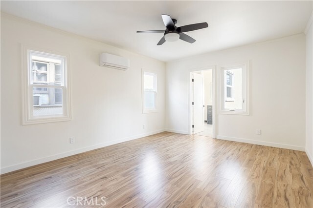 Building Photo - 738 S Stanley Ave