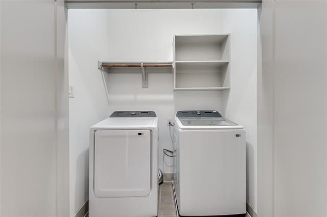 Building Photo - 2609 La Altura Ln