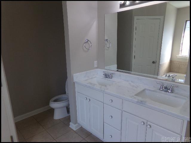 Building Photo - 455 Wisteria Dr