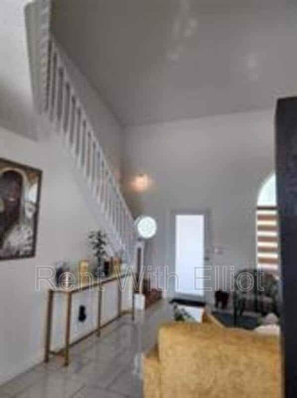 Building Photo - 9700 SW 16th Ct