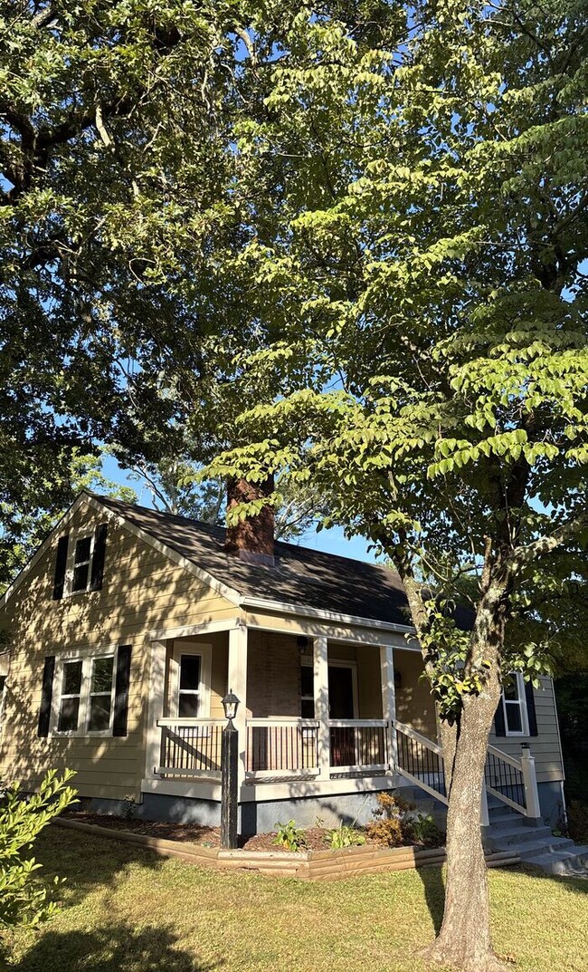 Building Photo - 118 Brentwood Dr