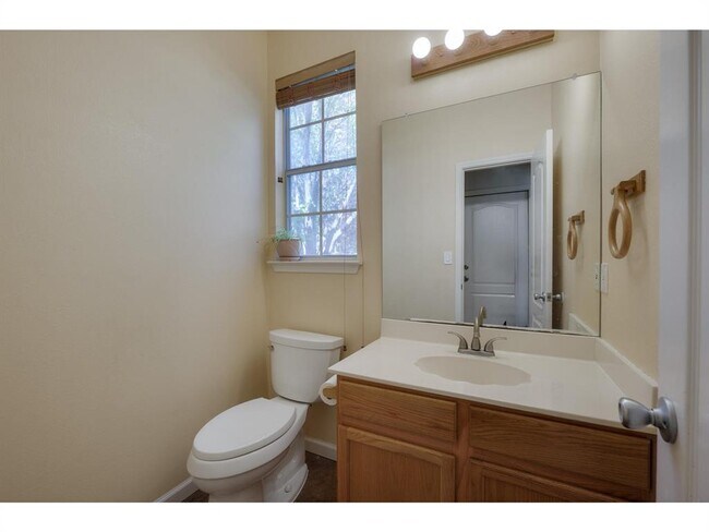 Building Photo - 6710 Breezy Pass