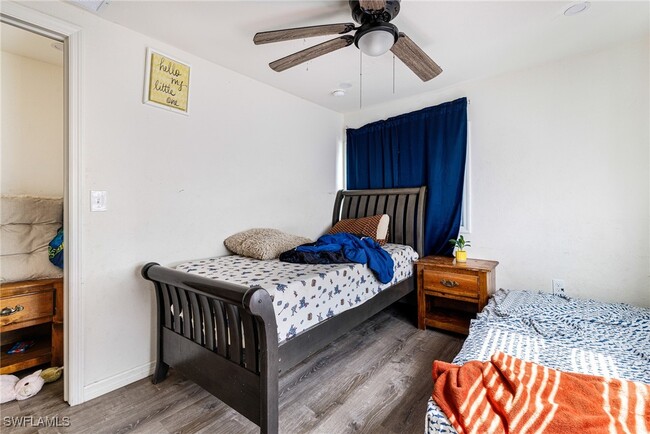 Building Photo - 2012 Wright St