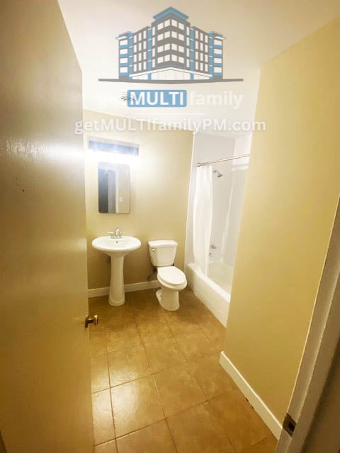Building Photo - 505 S Margo Dr