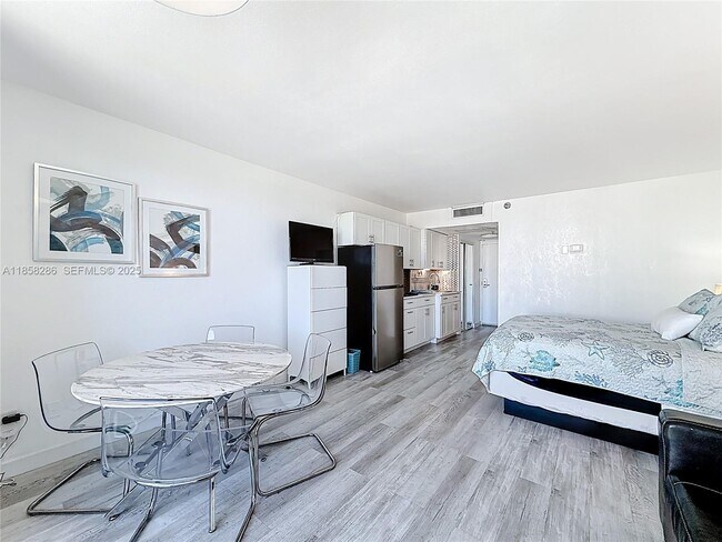 Building Photo - 19201 Collins Ave