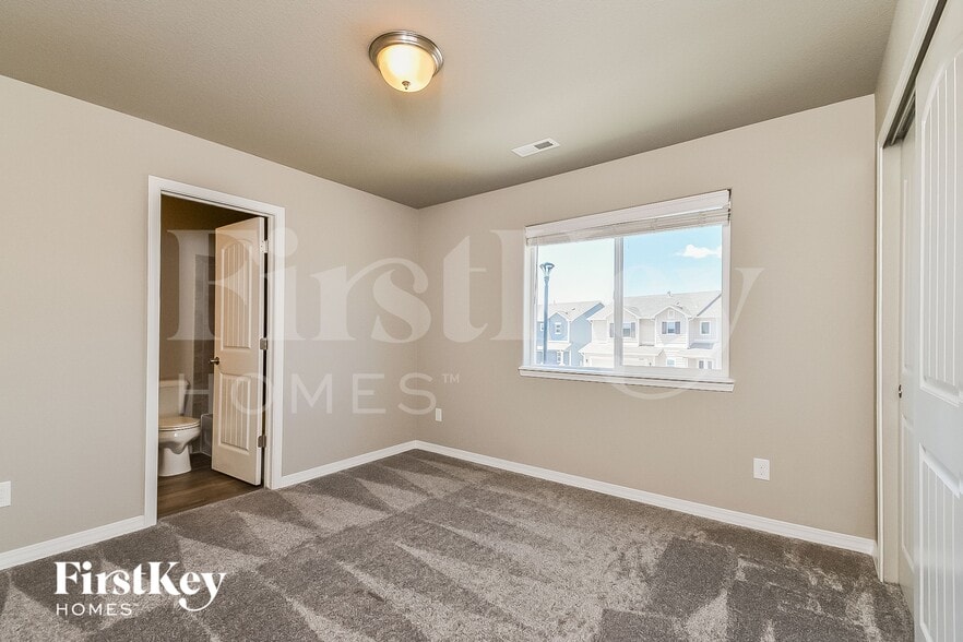 Building Photo - 7687 Benecia Dr