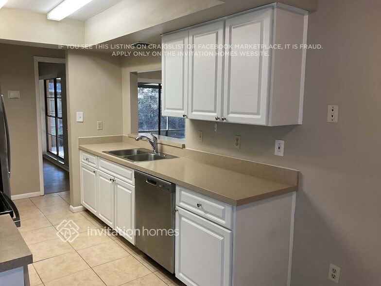 Building Photo - 16027 Eagle River Way