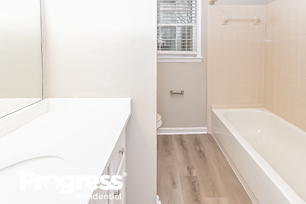 Building Photo - 4760 Harvest Knoll Cove N