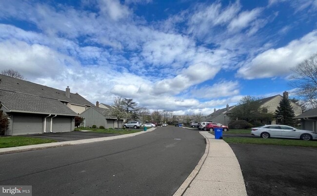 Building Photo - 204 Clover Hill Ct