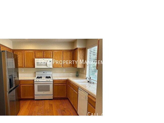 Building Photo - 9006 Falcon St