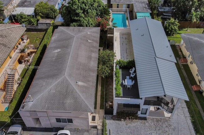 Building Photo - 243 NW 57th Ave