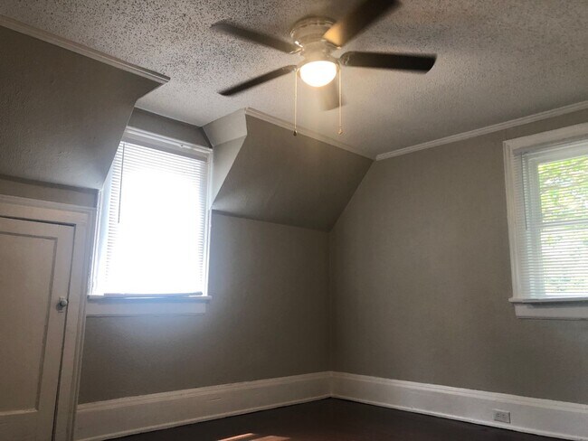 Building Photo - 701 S South St