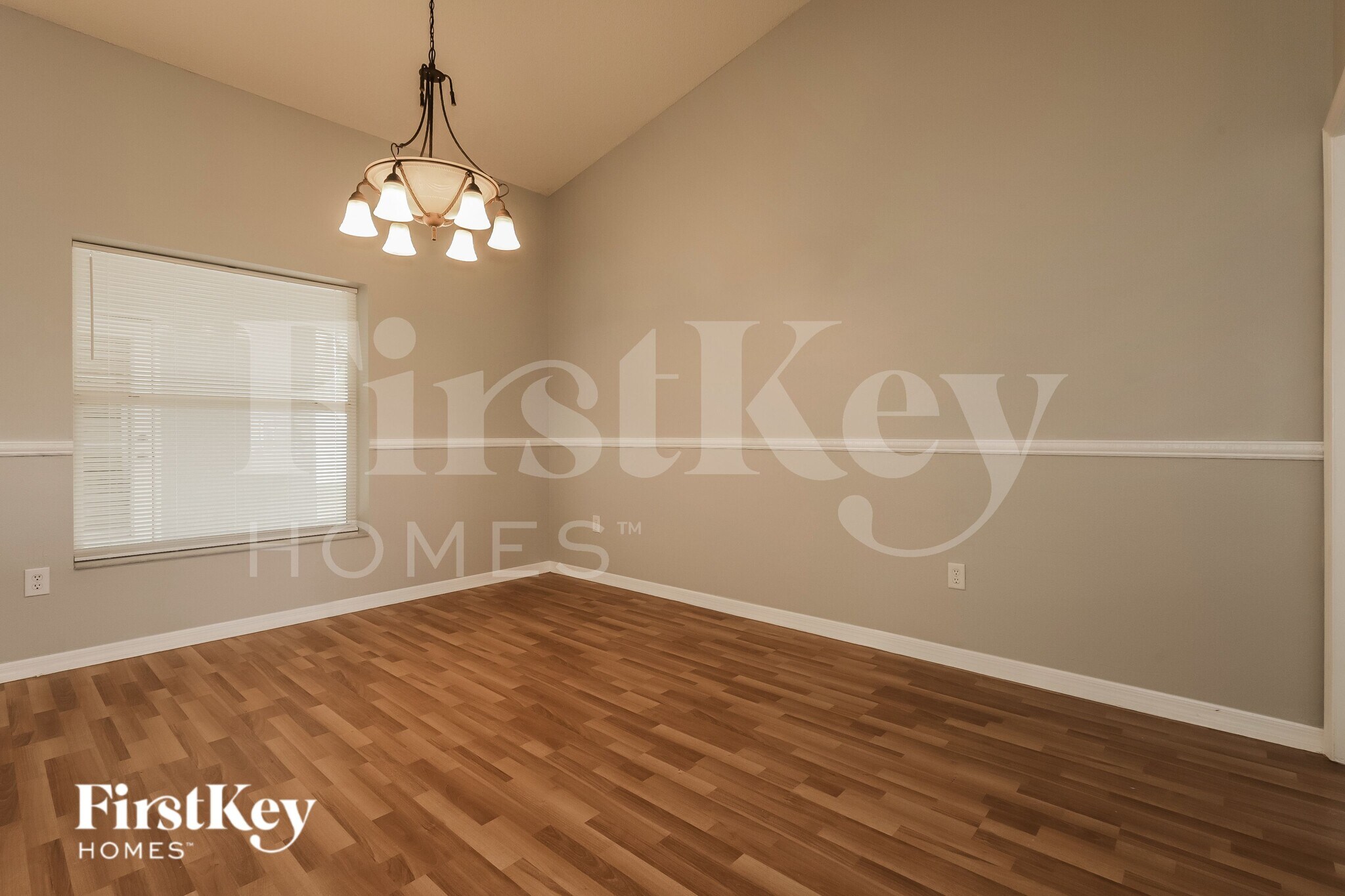 Building Photo - 13452 Beechberry Dr