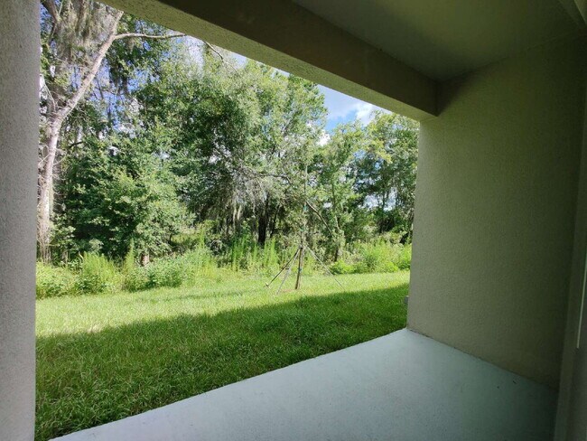 Building Photo - 23244 Willow Glen Way