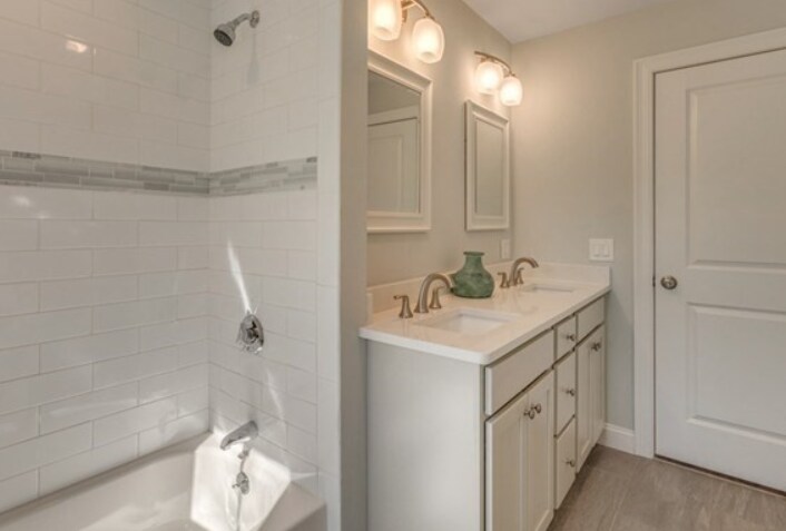 Building Photo - 107 Warren St