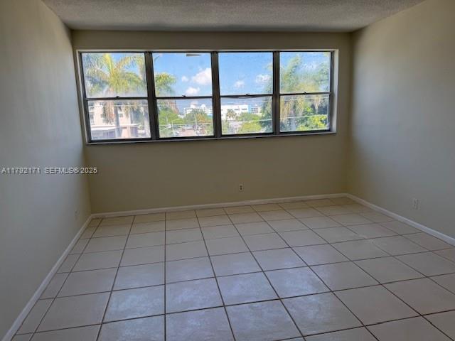 Building Photo - 9381 E Bay Harbor Dr