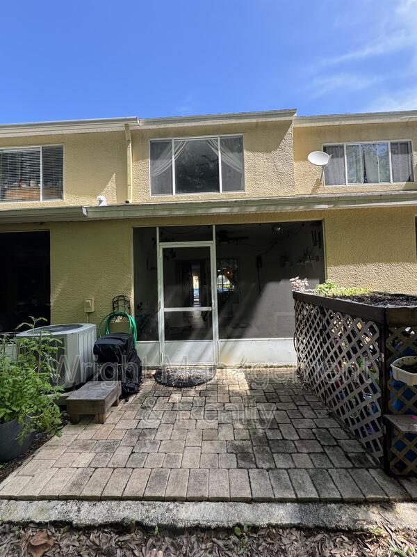 Building Photo - 12326 Berkeley Square Dr